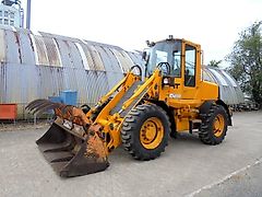 JCB 411 B HT
